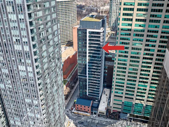 771 Yonge St #2501, Toronto, ON M4W 0B8