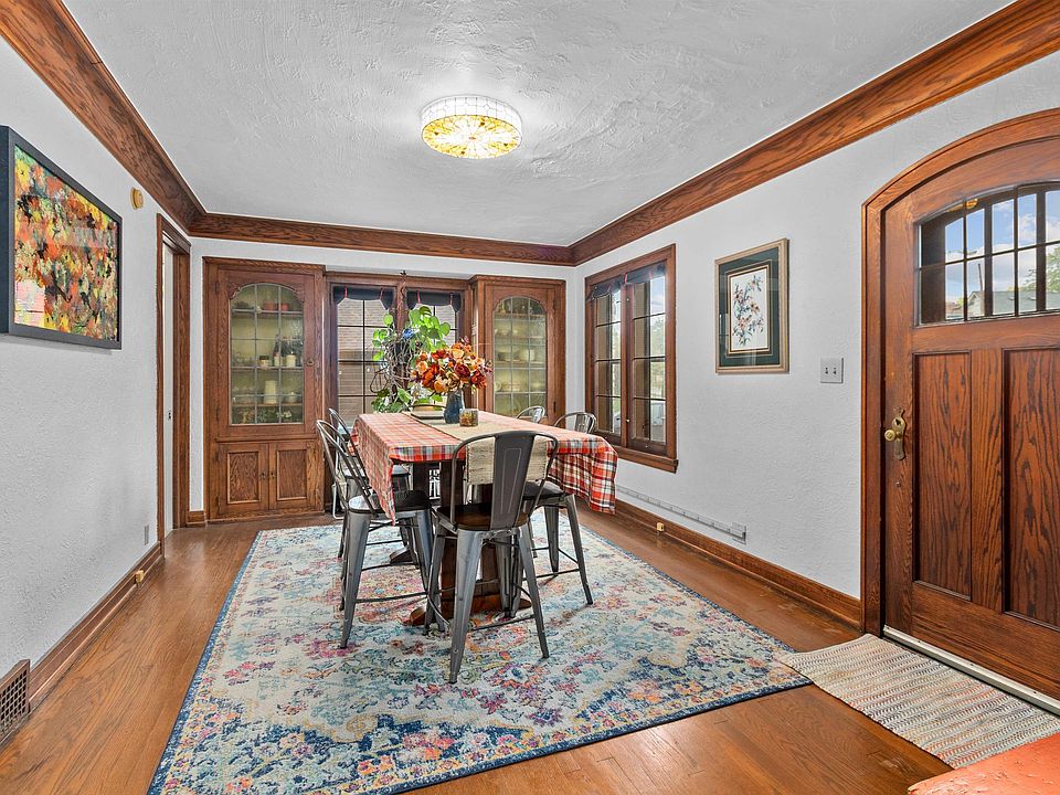 303 W Winneconne Ave, Neenah, WI 54956 MLS 50281950 Zillow