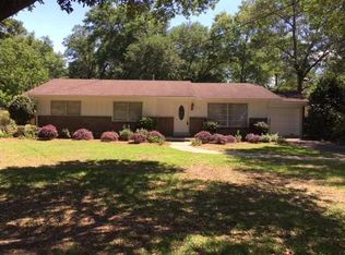 311 Lakeview Dr, Mobile, AL 36695