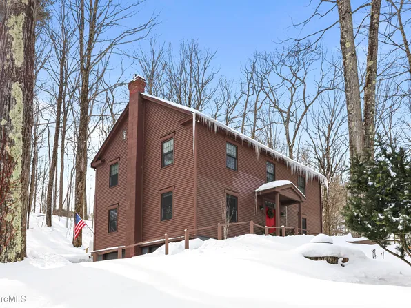 360 Housatonic St, Lenox, MA 01240