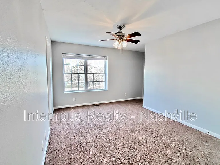 325 Shoshone Pl — Photo 15