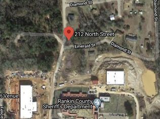 212 North St, Brandon, MS 39042