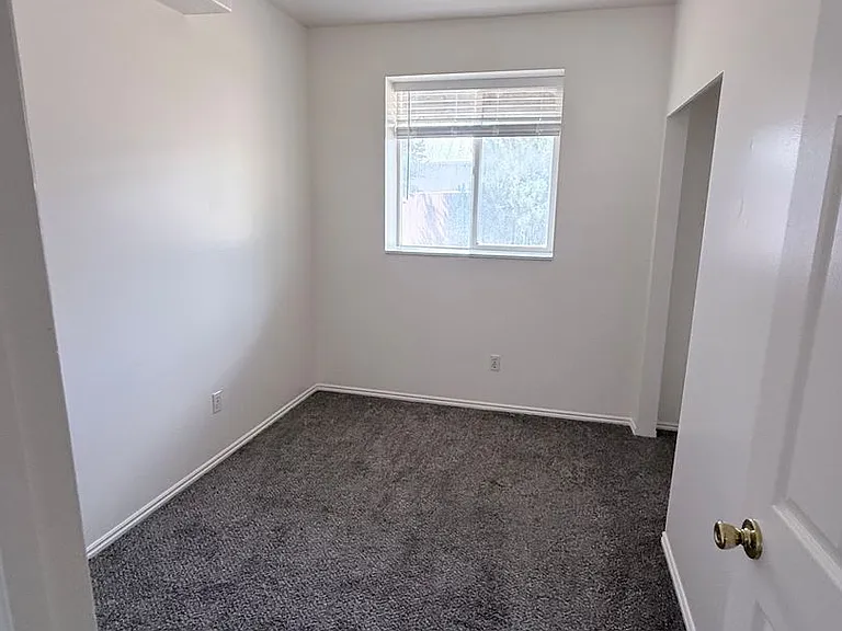 975 E 170 N — Photo 26