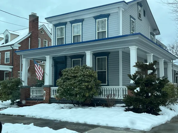 89 E Ridge St, Carlisle, PA 17013