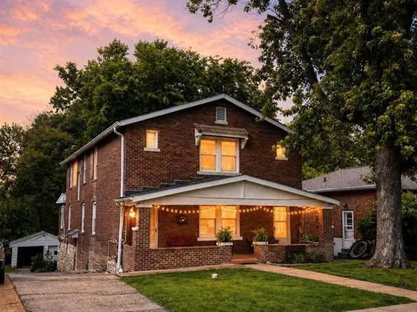 1807 Princeton Pl, Saint Louis, MO 63117
