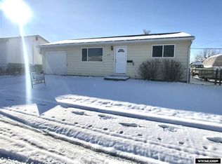428 Big Horn St, Evansville, WY 82636