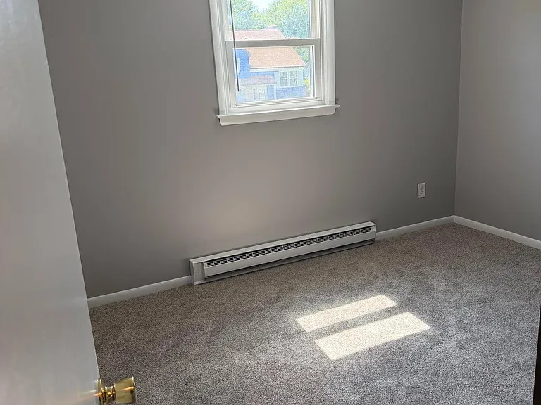 110 Marion Ter — Photo 17