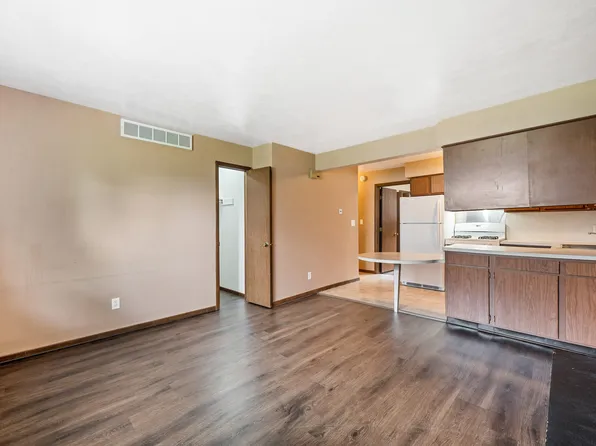 521 W 11th St APT 6, Mishawaka, IN 46544