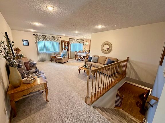 3rd image of 4604 Pony Express Rd