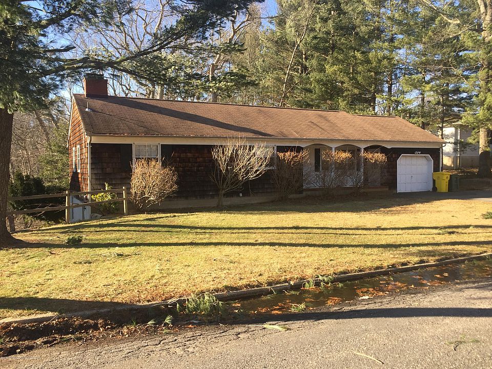 1st image of 76 Seminole Dr