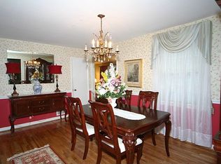 3414 Wake Dr, Kensington, MD 20895