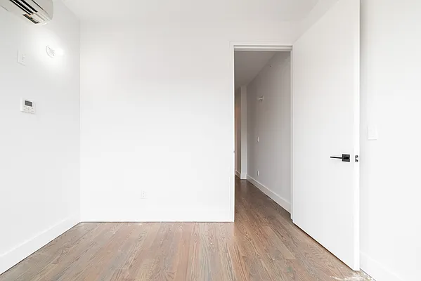 Rented by Twin Group | media 18