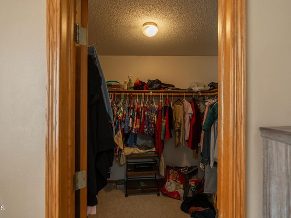 bismarck-north-dakota-78399991 picture