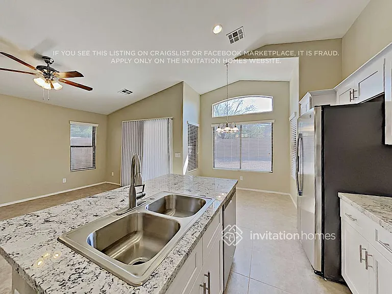 2677 W Half Moon Cir — Photo 11