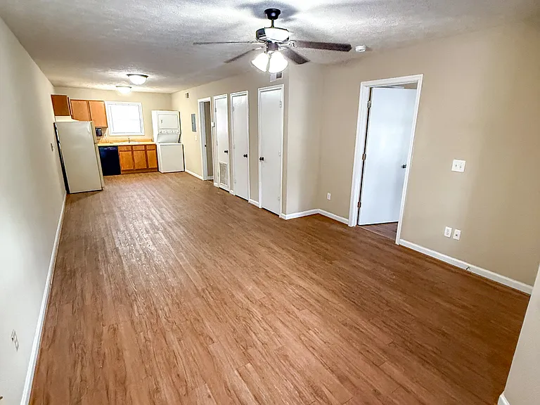 159 Burton St #5 — Photo 3