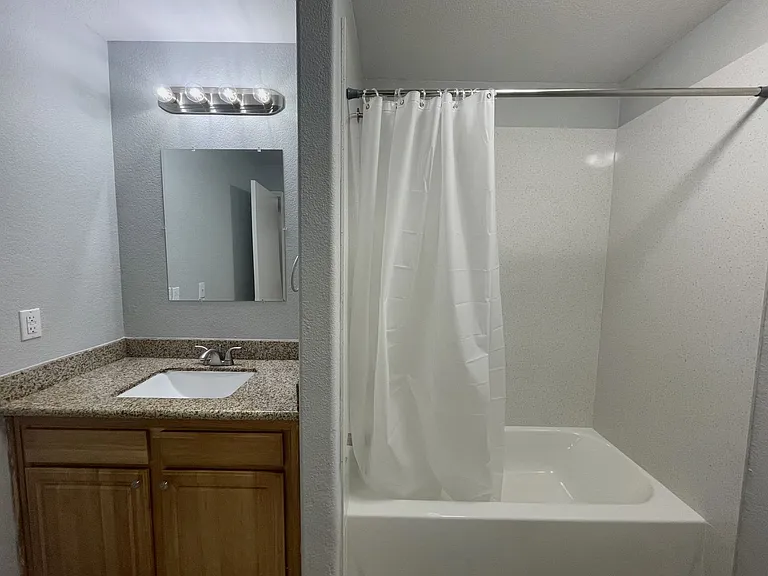 2727 Monte Diablo Ave, Stockton — Photo 13