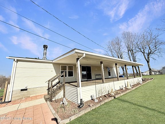 5th image of 450 Stanley Allen Dr