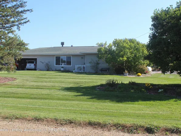 1576 N Stine Rd, Charlotte, MI 48813
