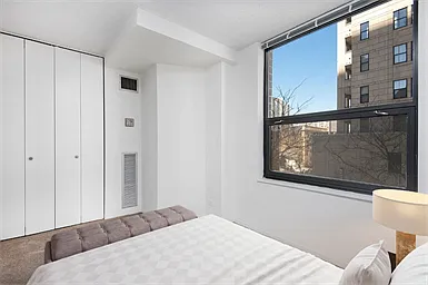 1133 N. Dearborn — Photo 25