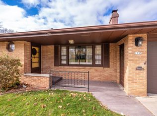 1735 Doemel St, Oshkosh, WI 54901