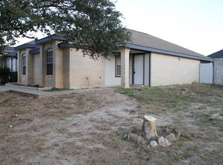 1801 Denmark Ln, Laredo, TX 78045