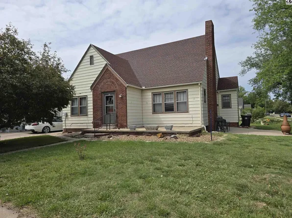 200 W Allen St, Canton, KS 67428
