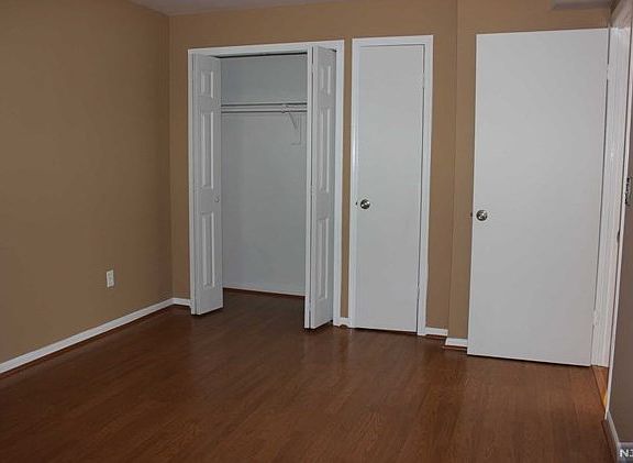 2nd image of 700 Schuyler Ave APT E12