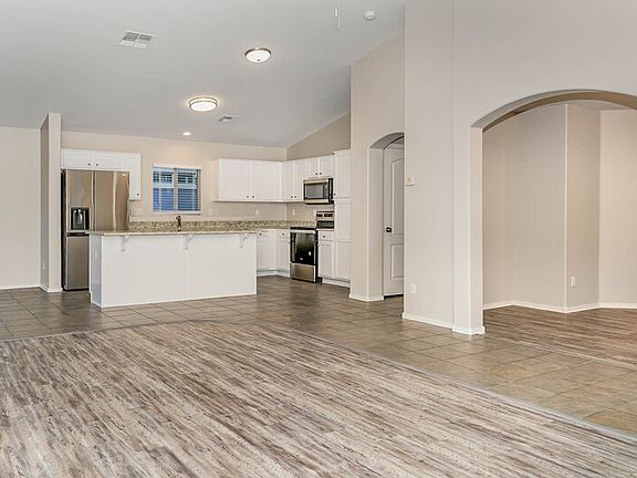 3rd image of 1268 E Anastasia St