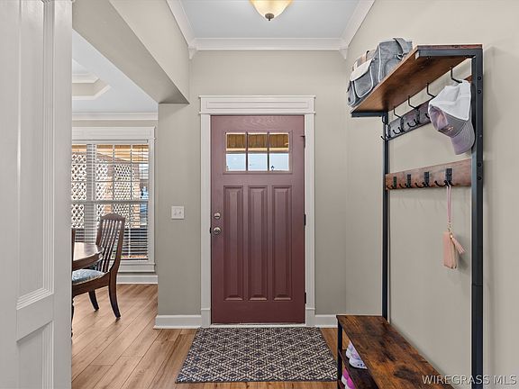 2nd image of 701 Homestead Way
