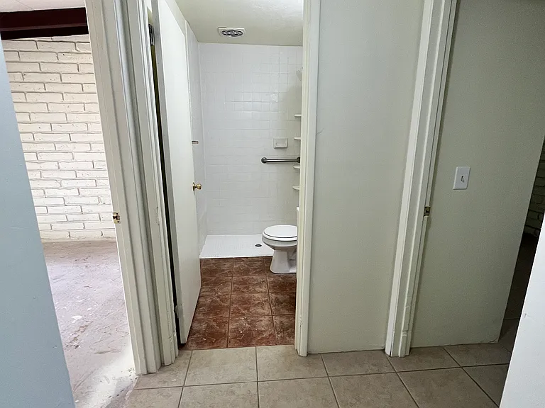 3627 E Lee St #L2 — Photo 11