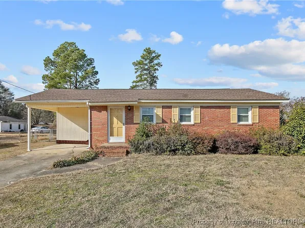 322 S Lafayette St, Saint Pauls, NC 28384