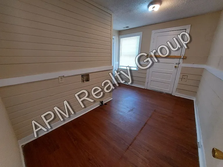 1221 King St — Photo 6