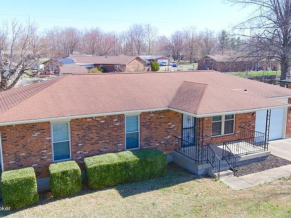3rd image of 966 S Logsdon Pkwy