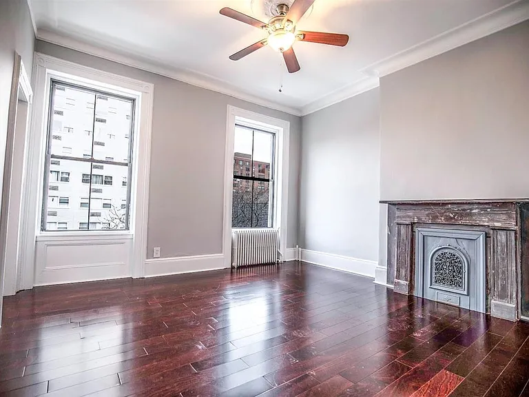 332 Hudson St #3 — Photo 3