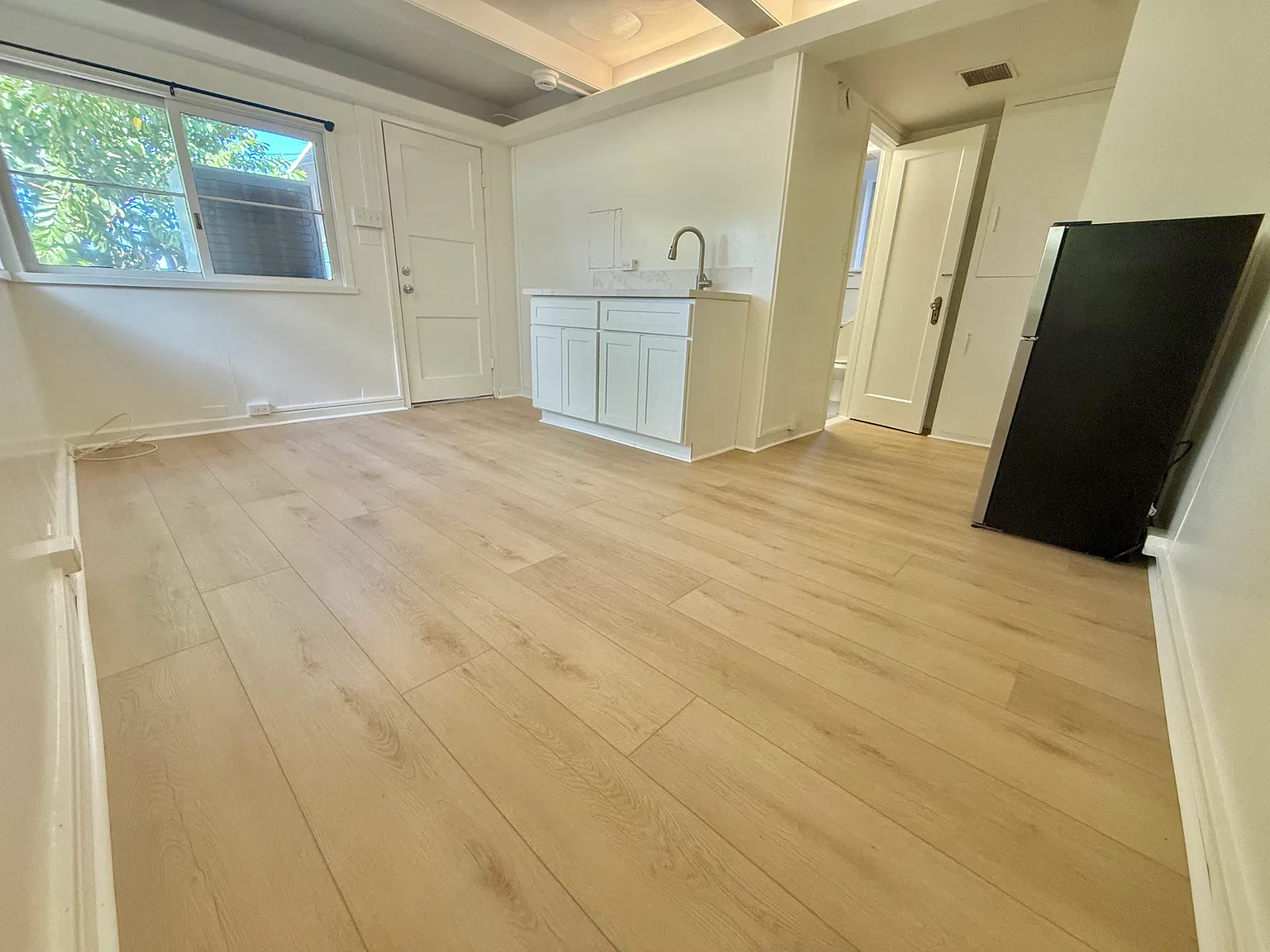 Studio, 235 sqft, $1,450 — Photo 2
