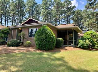 24 Garden Villa Dr, Pinehurst, NC 28374