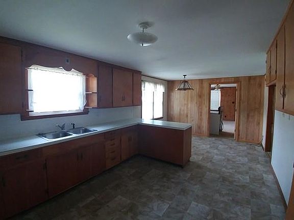 4th image of 600 Alta Dr