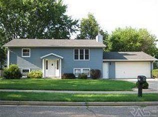4504 W 39th St, Sioux Falls, SD 57106