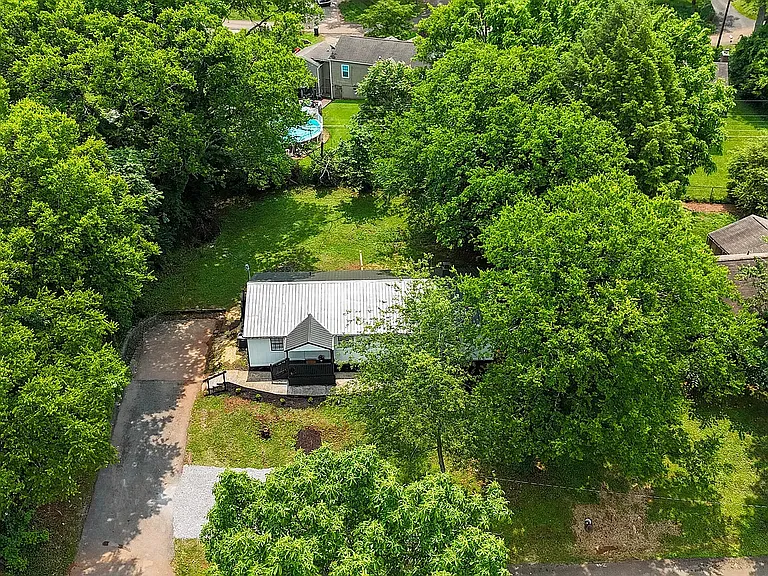 502 Hayworth Dr #A — Photo 19