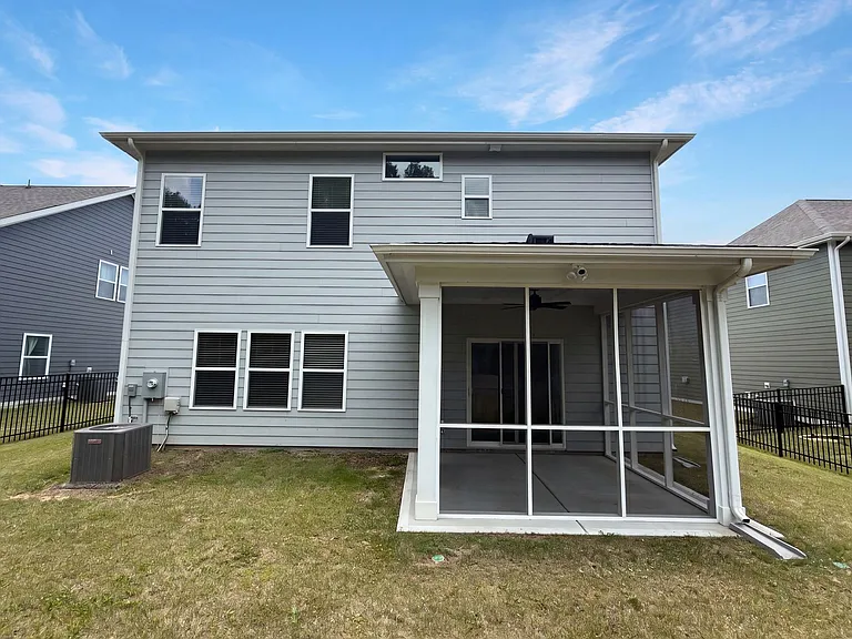 1205 Black Walnut St — Photo 17