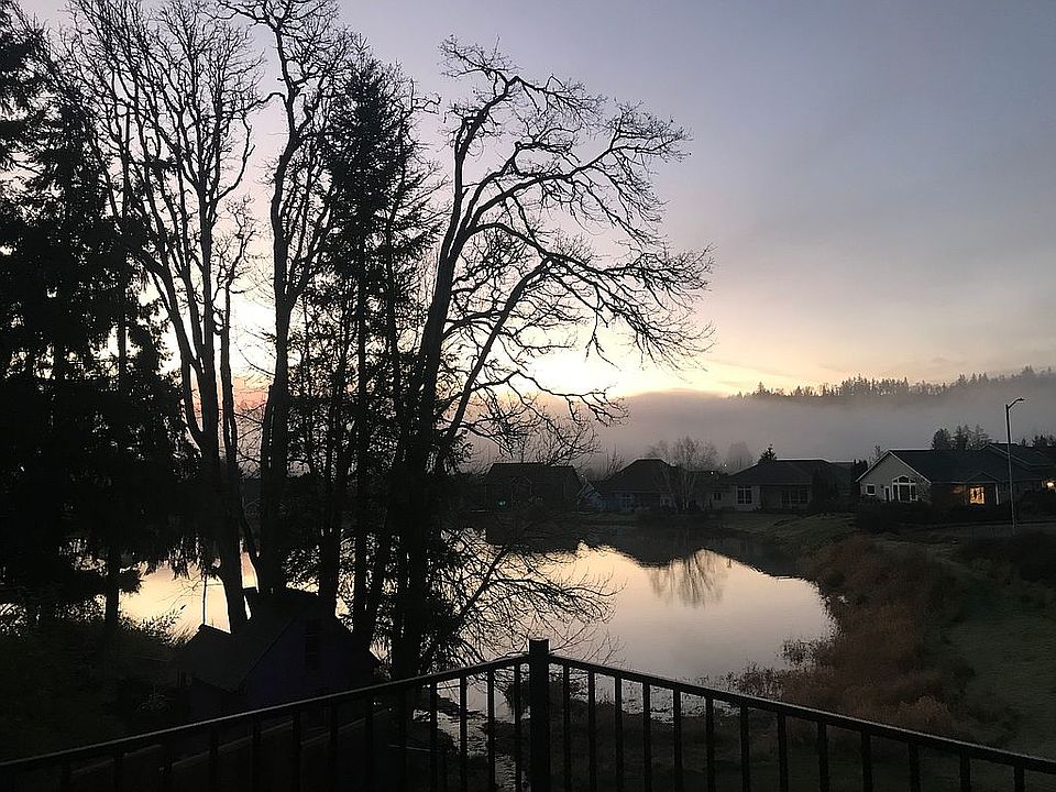2nd image of 803 Pioneer Dr