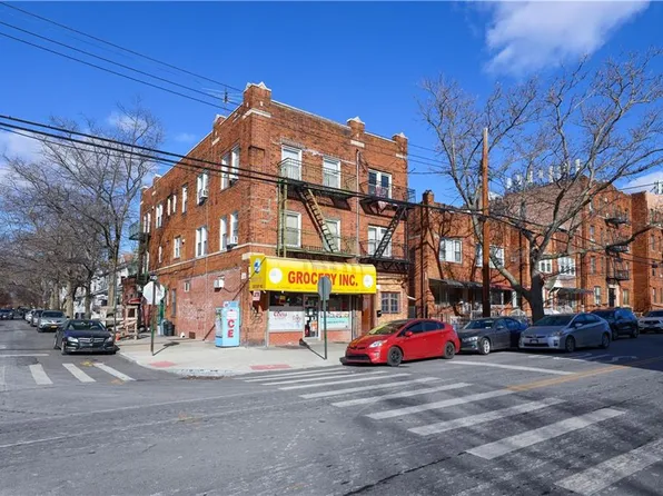 97 Avenue S image 24 of 32