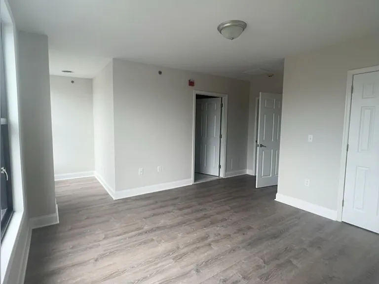 41 Crystal St #1 — Photo 6