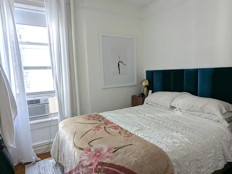 646 W End Ave #4C — Photo 6