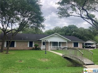 405 Blyth Rd, Victoria, TX 77904