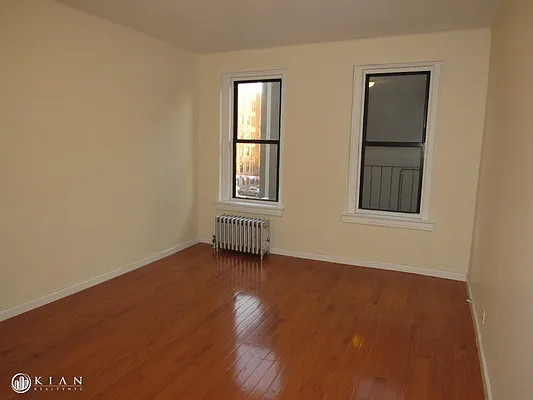 Rented by Kian Realty | media 16