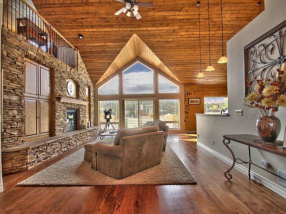 3rd image of 7330 Winding Oaks Dr