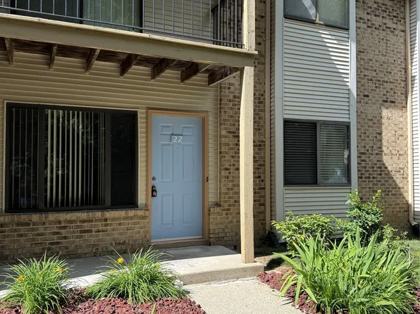 24060 Middlebelt Rd, Farmington, MI 48336