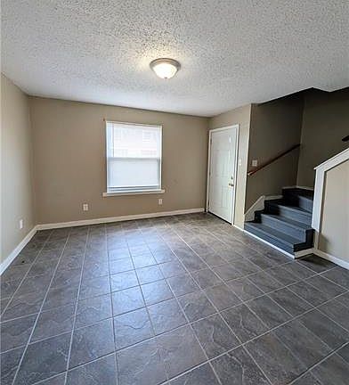 4th image of 10921 Roger Dr APT B