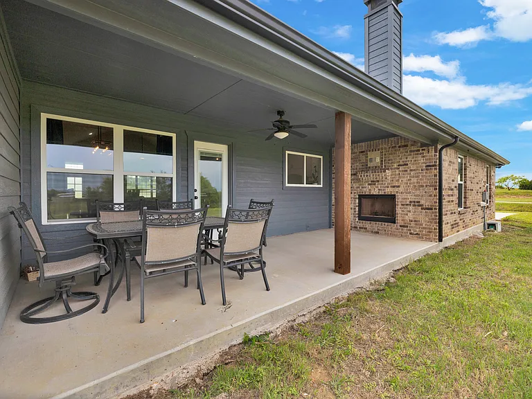 1040 Cloudy Ct — Photo 28